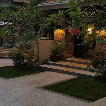 Matahari Inn Gili Trawangan Exterior photo