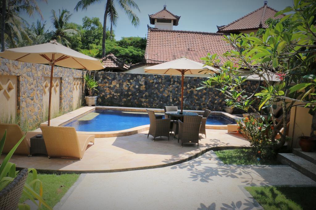 Matahari Inn Gili Trawangan Exterior photo