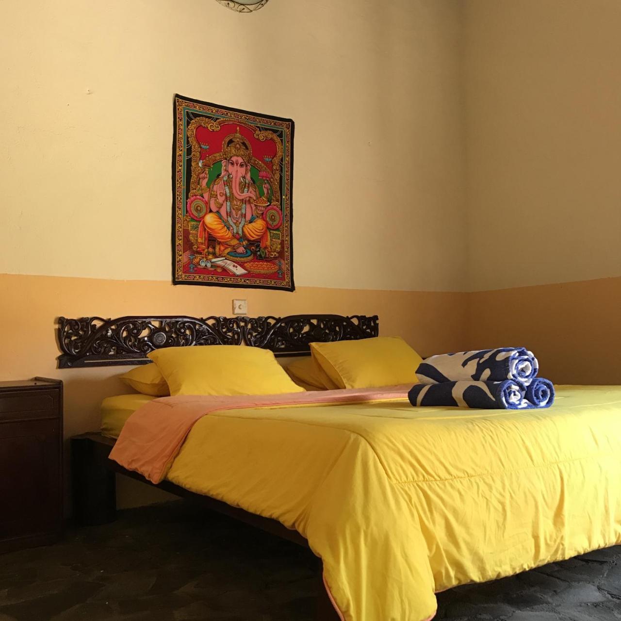 Matahari Inn Gili Trawangan Room photo